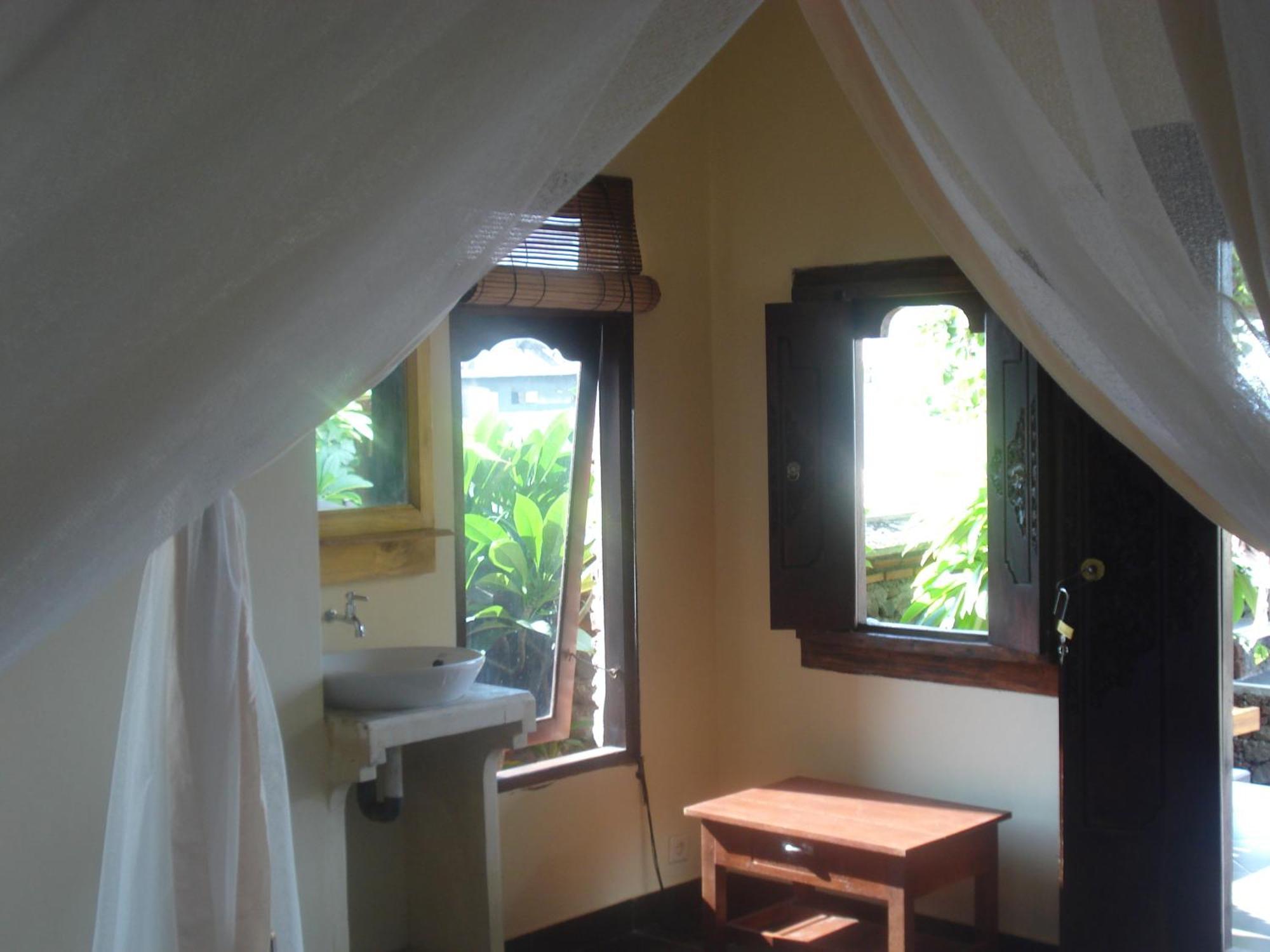 Bulih Beach Bungalows Amed Kültér fotó