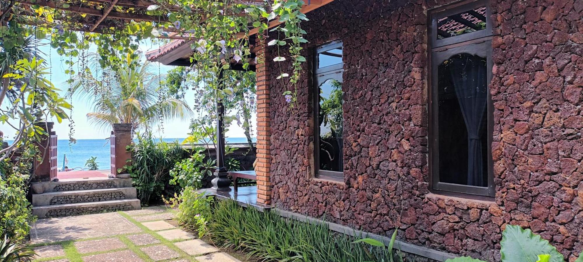 Bulih Beach Bungalows Amed Kültér fotó
