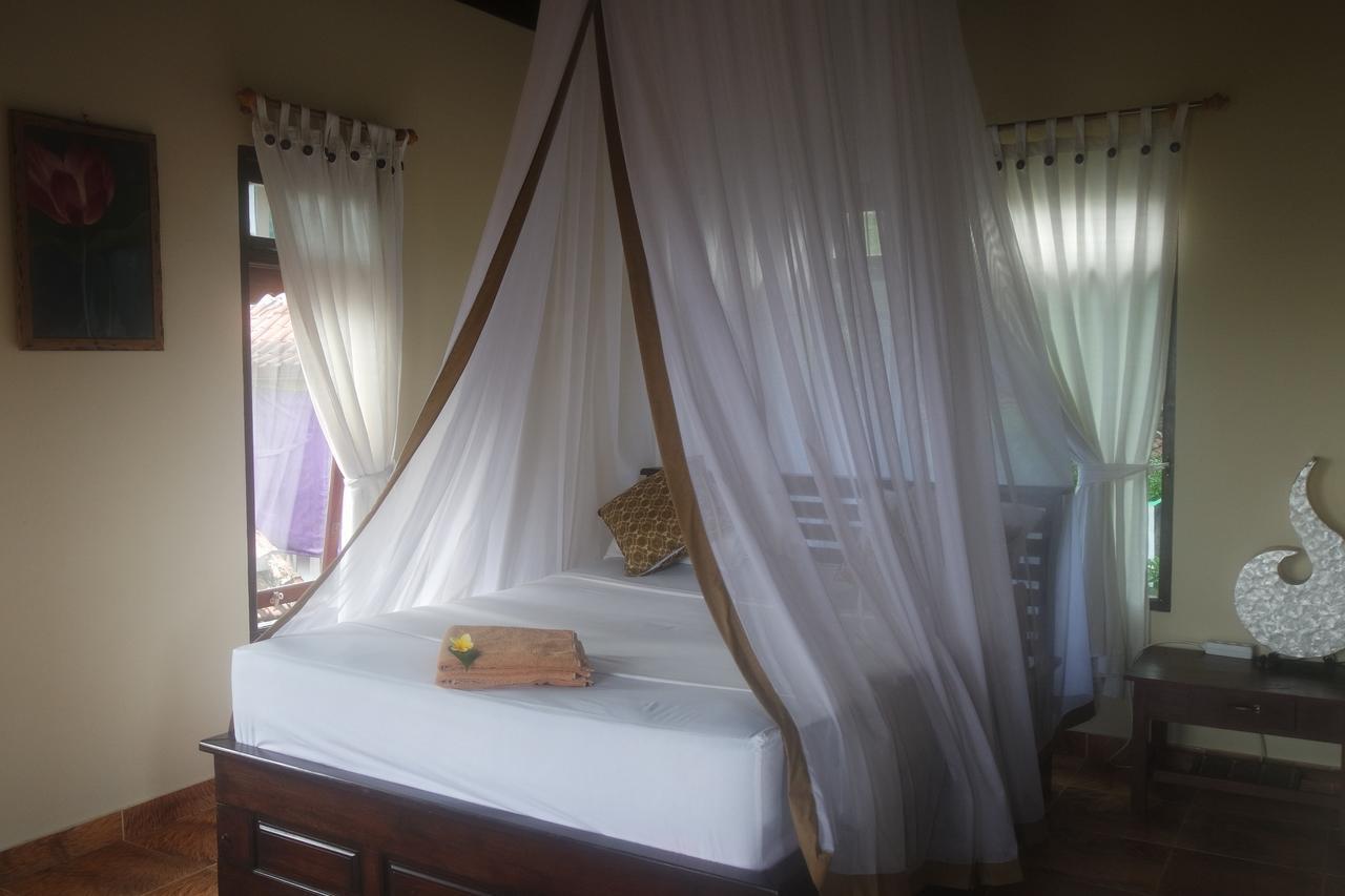 Bulih Beach Bungalows Amed Kültér fotó